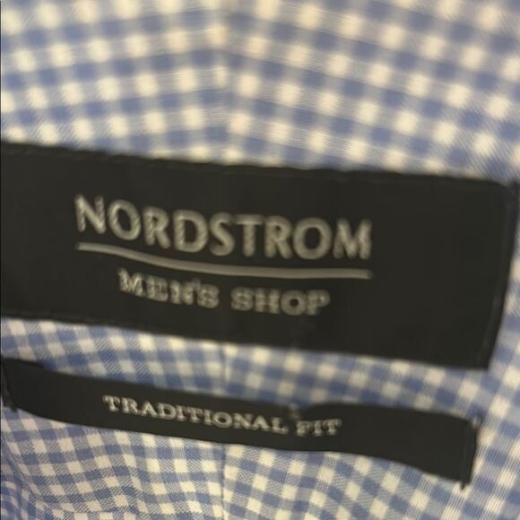 Nordstrom’s Men's Blue Checkered Shirt. Traditional fit - Picture 6 of 7
